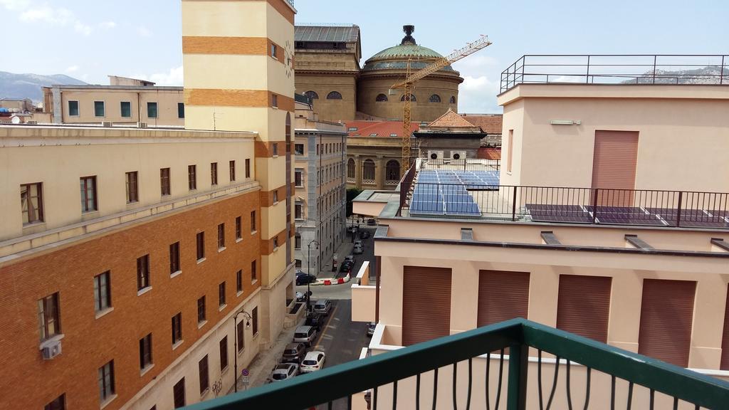Guelio al Massimo Suites&Breakfast Palermo Exterior foto